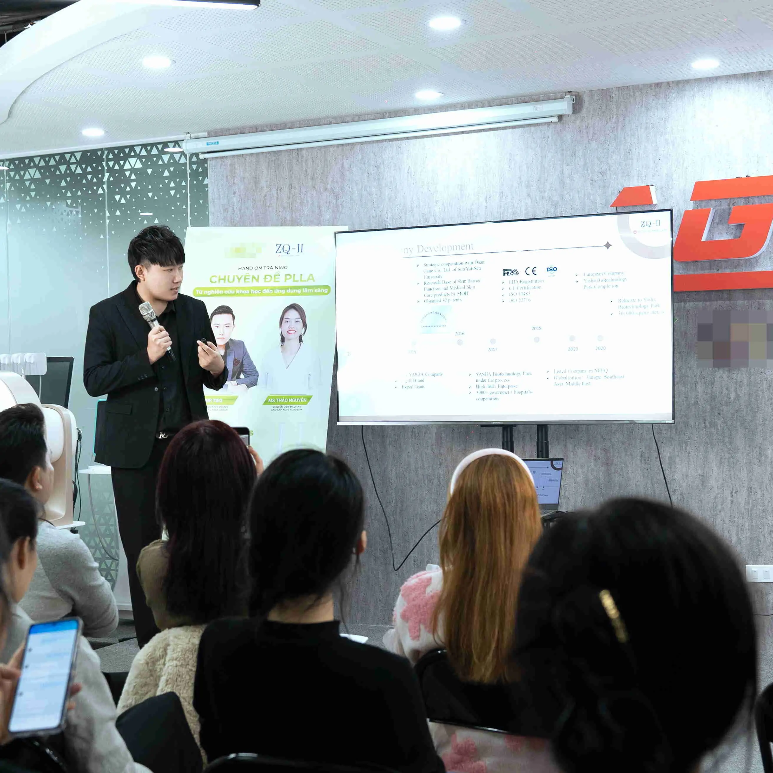 ZQ-II Exchange Academic Exchange في فيتنام